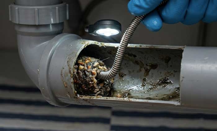 ΞΕΒΟΥΛΩΜΑ ΝΕΡΟΧΥΤΗ ΜΕ ΑΤΣΑΛΙΝΑ - Βήμα 4: Το σημείο που βουλώνει ο νεροχύτης